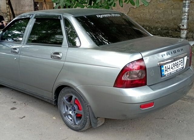 Сірий ВАЗ 2170 Priora, об'ємом двигуна 1.6 л та пробігом 170 тис. км за 2700 $, фото 1 на Automoto.ua