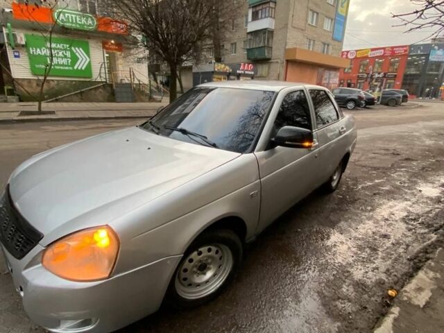 Сірий ВАЗ 2170 Priora, об'ємом двигуна 1.6 л та пробігом 180 тис. км за 2200 $, фото 2 на Automoto.ua