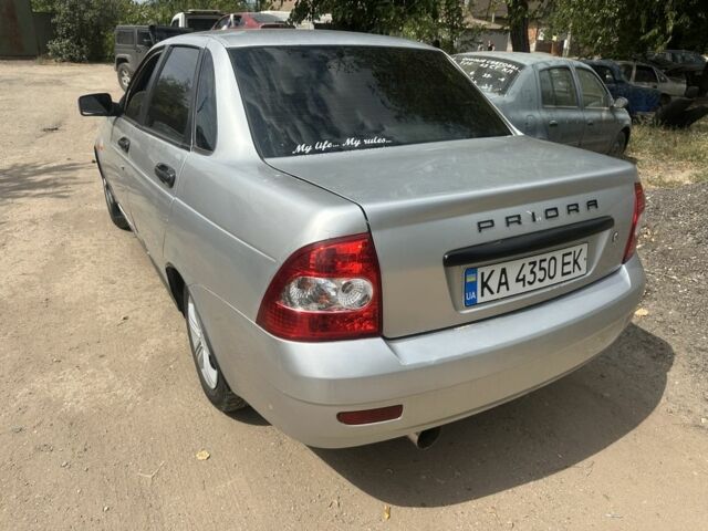 Сірий ВАЗ 2170 Priora, об'ємом двигуна 1.6 л та пробігом 200 тис. км за 1100 $, фото 2 на Automoto.ua