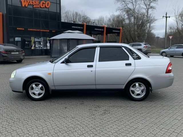 Сірий ВАЗ 2170 Priora, об'ємом двигуна 1.6 л та пробігом 137 тис. км за 3000 $, фото 1 на Automoto.ua