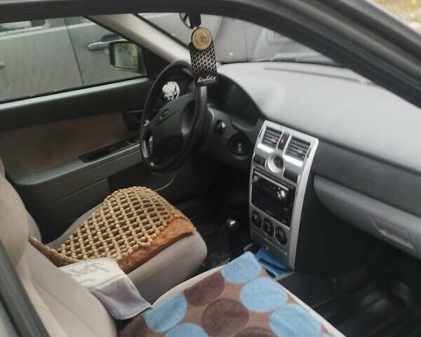 Серый ВАЗ 2170 Priora, объемом двигателя 1.6 л и пробегом 131 тыс. км за 3000 $, фото 5 на Automoto.ua