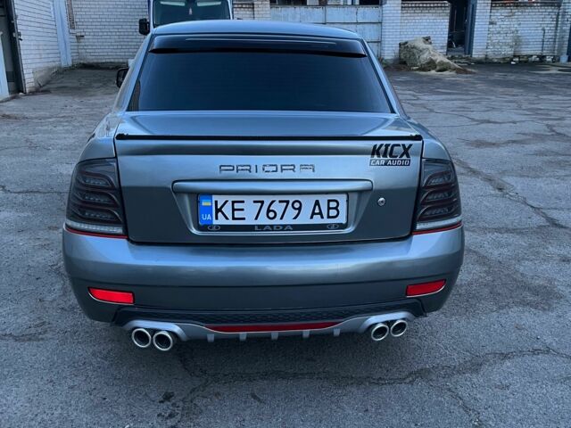 Серый ВАЗ 2170 Priora, объемом двигателя 1.6 л и пробегом 210 тыс. км за 3000 $, фото 2 на Automoto.ua