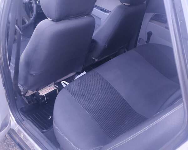 Серый ВАЗ 2170 Priora, объемом двигателя 1.6 л и пробегом 177 тыс. км за 2100 $, фото 8 на Automoto.ua