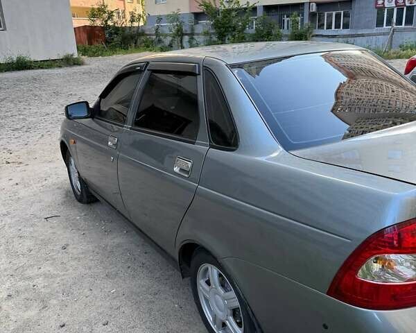 Сірий ВАЗ 2170 Priora, об'ємом двигуна 1.6 л та пробігом 273 тис. км за 3200 $, фото 8 на Automoto.ua