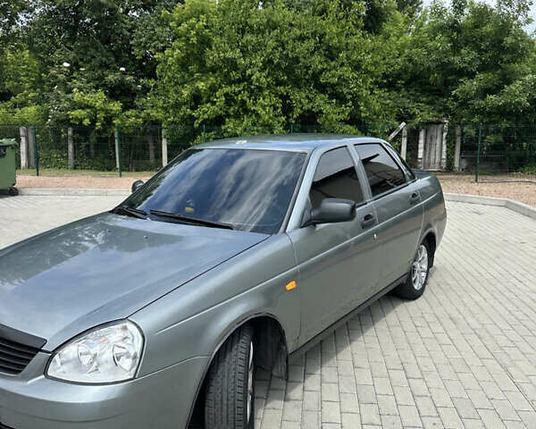 Серый ВАЗ 2170 Priora, объемом двигателя 1.6 л и пробегом 50 тыс. км за 3800 $, фото 4 на Automoto.ua