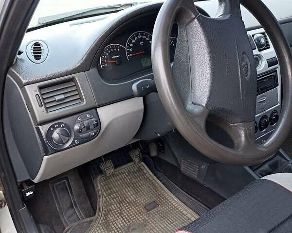 Серый ВАЗ 2170 Priora, объемом двигателя 1.6 л и пробегом 182 тыс. км за 2300 $, фото 11 на Automoto.ua