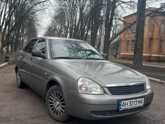 Серый ВАЗ 2170 Priora, объемом двигателя 1.6 л и пробегом 188 тыс. км за 1950 $, фото 1 на Automoto.ua