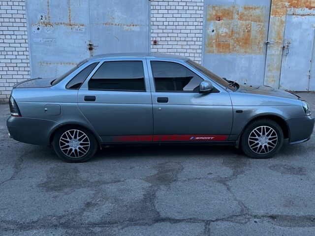 Серый ВАЗ 2170 Priora, объемом двигателя 1.6 л и пробегом 210 тыс. км за 3000 $, фото 6 на Automoto.ua