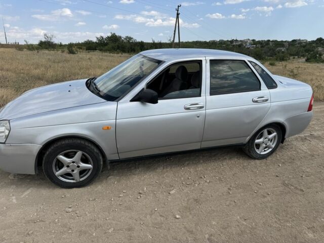 Серый ВАЗ 2170 Priora, объемом двигателя 1.6 л и пробегом 200 тыс. км за 2000 $, фото 3 на Automoto.ua
