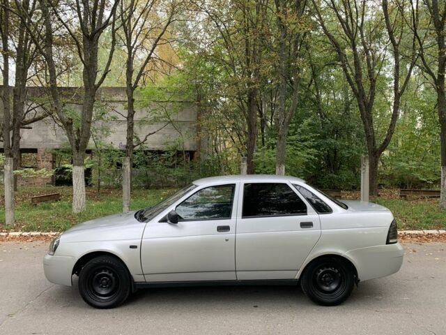 Сірий ВАЗ 2170 Priora, об'ємом двигуна 1.6 л та пробігом 200 тис. км за 1999 $, фото 5 на Automoto.ua