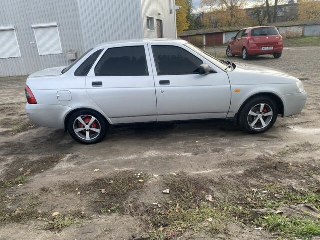 ВАЗ 2170 Priora 2008 у Тростянець на Automoto.ua Сірий ВАЗ 2170 Priora, об'ємом двигуна 1.6 л та пробігом 309 тис. км за 2500 $, фото 6 на Automoto.ua