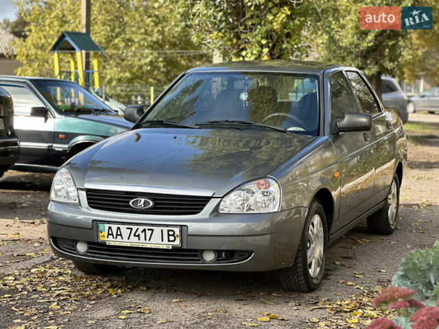 Серый ВАЗ 2170 Priora, объемом двигателя 1.6 л и пробегом 145 тыс. км за 2750 $, фото 1 на Automoto.ua
