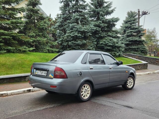 Серый ВАЗ 2170 Priora, объемом двигателя 1.6 л и пробегом 250 тыс. км за 2350 $, фото 7 на Automoto.ua