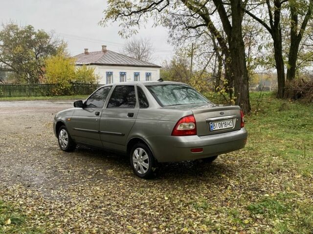 Серый ВАЗ 2170 Priora, объемом двигателя 1.6 л и пробегом 200 тыс. км за 2100 $, фото 4 на Automoto.ua