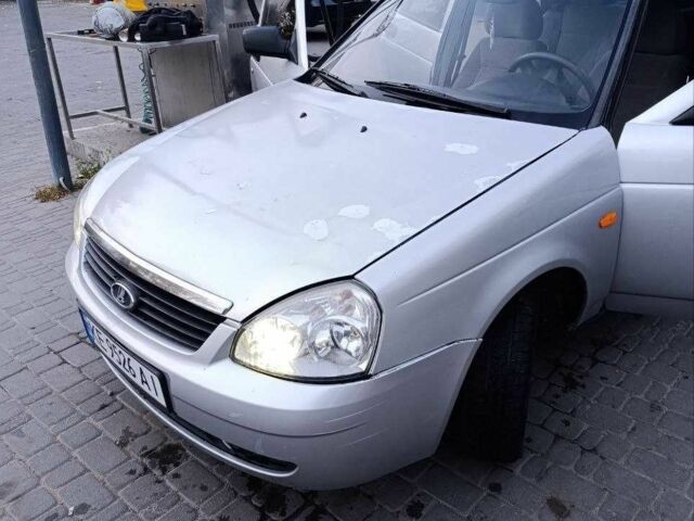 ВАЗ 2170 Priora 2008 у Синельниковом на Automoto.ua Сірий ВАЗ 2170 Priora, об'ємом двигуна 1.6 л та пробігом 215 тис. км за 2400 $, фото 3 на Automoto.ua