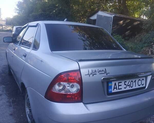 Серый ВАЗ 2170 Priora, объемом двигателя 1.6 л и пробегом 177 тыс. км за 2100 $, фото 3 на Automoto.ua