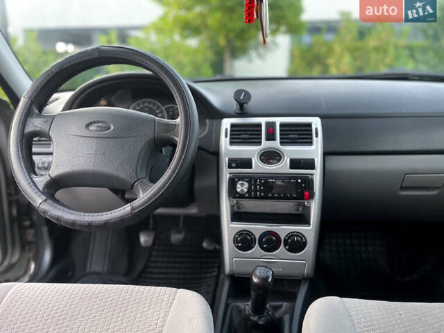 Сірий ВАЗ 2170 Priora, об'ємом двигуна 1.6 л та пробігом 210 тис. км за 2400 $, фото 27 на Automoto.ua
