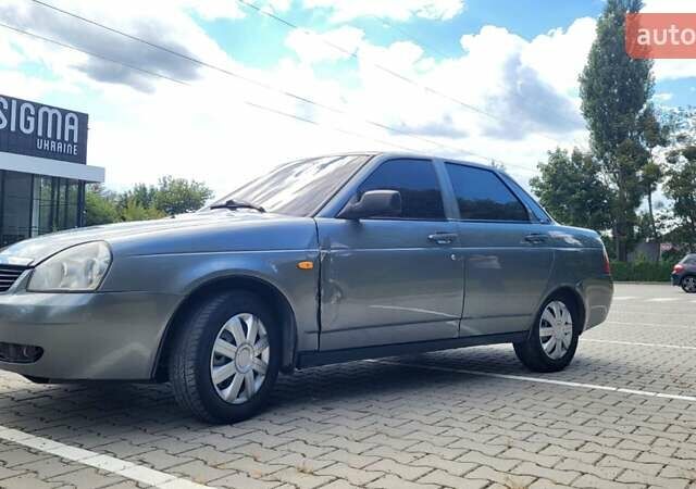 Серый ВАЗ 2170 Priora, объемом двигателя 1.6 л и пробегом 201 тыс. км за 2000 $, фото 15 на Automoto.ua