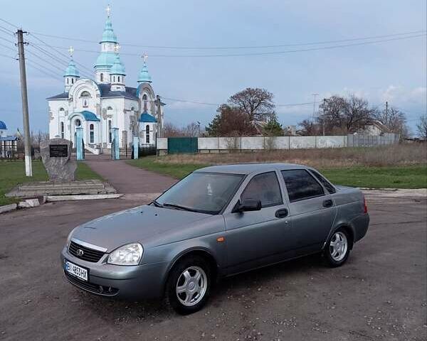 Серый ВАЗ 2170 Priora, объемом двигателя 1.6 л и пробегом 166 тыс. км за 3050 $, фото 1 на Automoto.ua