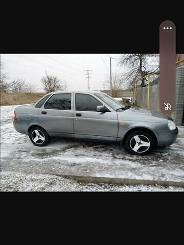 Серый ВАЗ 2170 Priora, объемом двигателя 1.6 л и пробегом 250 тыс. км за 3000 $, фото 5 на Automoto.ua