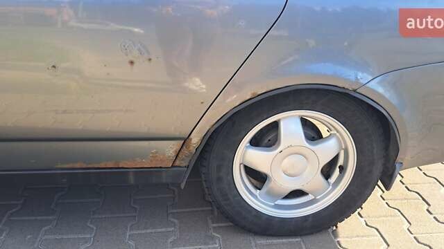 Сірий ВАЗ 2170 Priora, об'ємом двигуна 1.6 л та пробігом 350 тис. км за 1700 $, фото 4 на Automoto.ua