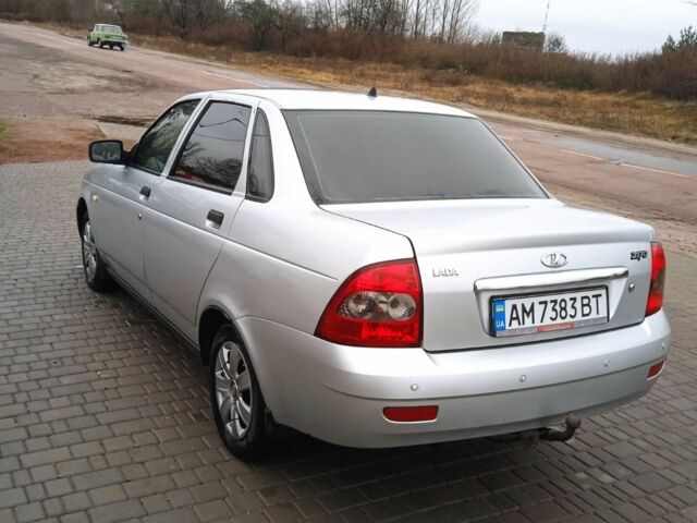 Серый ВАЗ 2170 Priora, объемом двигателя 1.6 л и пробегом 103 тыс. км за 2200 $, фото 1 на Automoto.ua