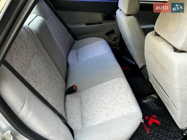 Серый ВАЗ 2170 Priora, объемом двигателя 1.6 л и пробегом 212 тыс. км за 3699 $, фото 31 на Automoto.ua