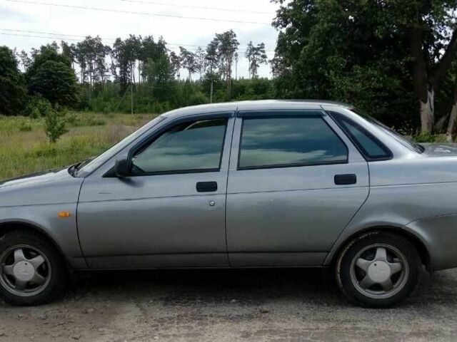 Серый ВАЗ 2170 Priora, объемом двигателя 1.6 л и пробегом 192 тыс. км за 3500 $, фото 2 на Automoto.ua