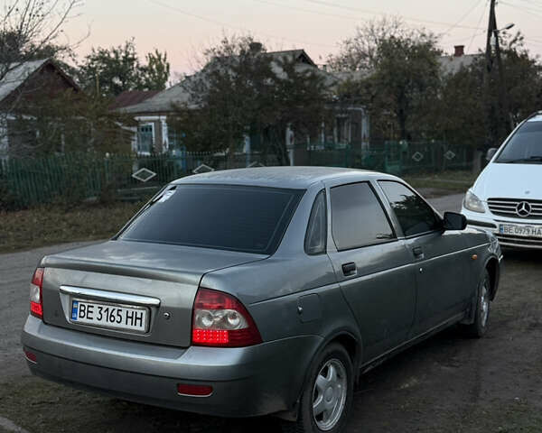 ВАЗ 2170 Priora 2008 в Первомайск на Automoto.ua Серый ВАЗ 2170 Priora, объемом двигателя 1.6 л и пробегом 172 тыс. км за 2850 $, фото 3 на Automoto.ua