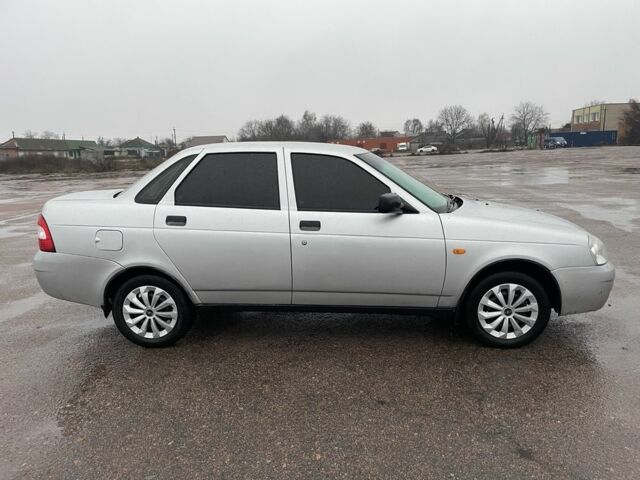 Сірий ВАЗ 2170 Priora, об'ємом двигуна 1.6 л та пробігом 196 тис. км за 2250 $, фото 3 на Automoto.ua