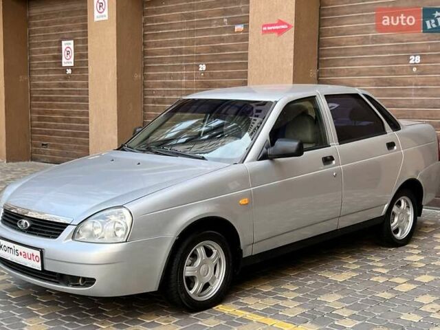 Серый ВАЗ 2170 Priora, объемом двигателя 1.6 л и пробегом 212 тыс. км за 3699 $, фото 8 на Automoto.ua