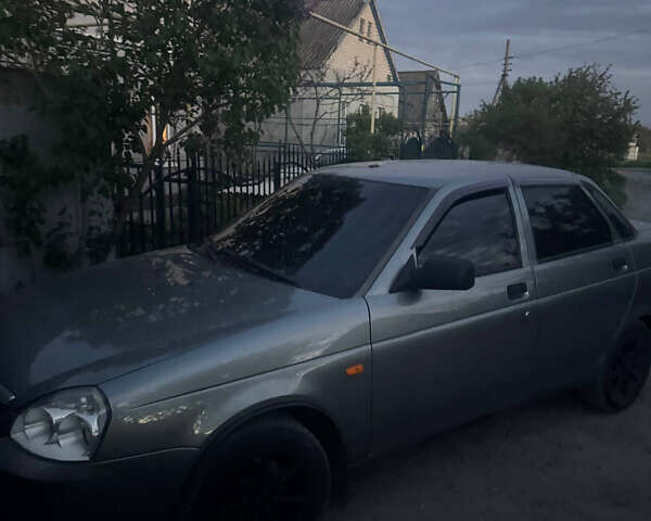 Серый ВАЗ 2170 Priora, объемом двигателя 1.6 л и пробегом 175 тыс. км за 3200 $, фото 14 на Automoto.ua