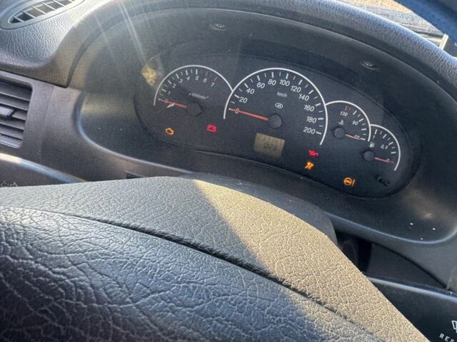 Серый ВАЗ 2170 Priora, объемом двигателя 1.6 л и пробегом 260 тыс. км за 1150 $, фото 4 на Automoto.ua