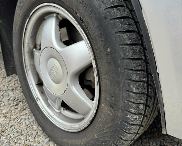 Серый ВАЗ 2170 Priora, объемом двигателя 1.6 л и пробегом 170 тыс. км за 2500 $, фото 6 на Automoto.ua