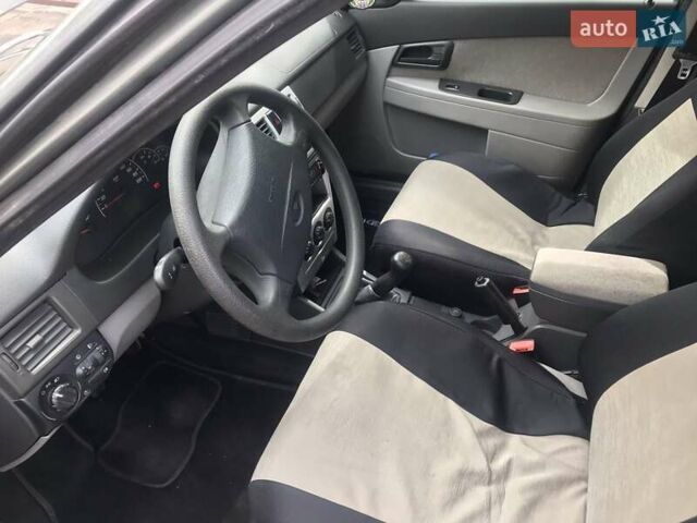 Серый ВАЗ 2170 Priora, объемом двигателя 1.6 л и пробегом 150 тыс. км за 3100 $, фото 9 на Automoto.ua
