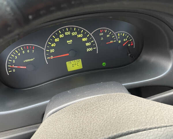 Серый ВАЗ 2170 Priora, объемом двигателя 1.6 л и пробегом 198 тыс. км за 2850 $, фото 3 на Automoto.ua