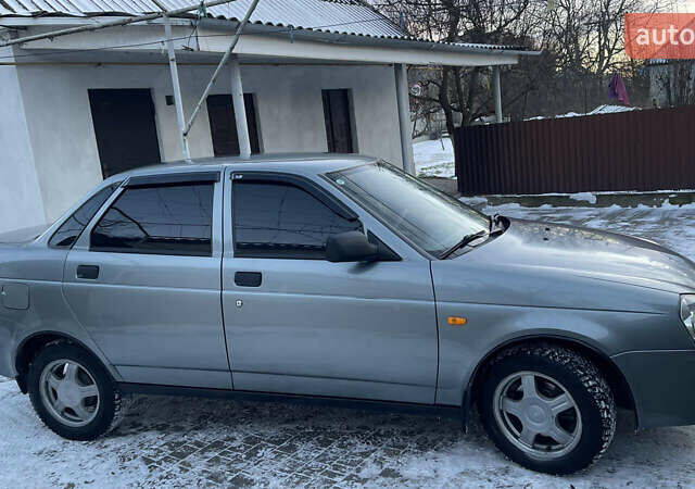 Серый ВАЗ 2170 Priora, объемом двигателя 1.6 л и пробегом 175 тыс. км за 2900 $, фото 13 на Automoto.ua