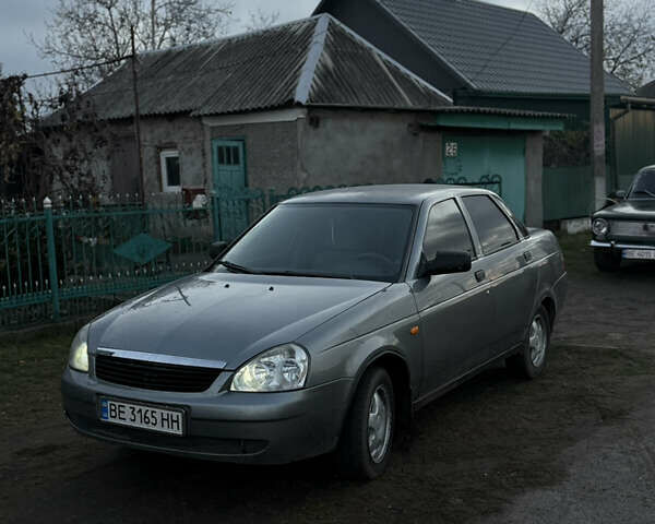 ВАЗ 2170 Priora 2008 в Первомайск на Automoto.ua Серый ВАЗ 2170 Priora, объемом двигателя 1.6 л и пробегом 172 тыс. км за 2850 $, фото 5 на Automoto.ua