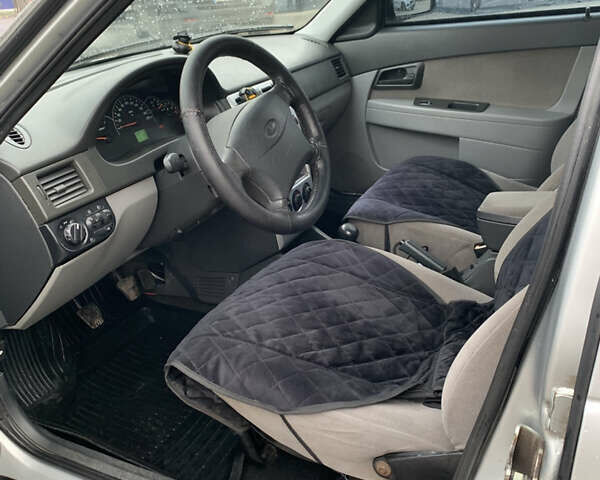 Сірий ВАЗ 2170 Priora, об'ємом двигуна 1.6 л та пробігом 137 тис. км за 3000 $, фото 7 на Automoto.ua