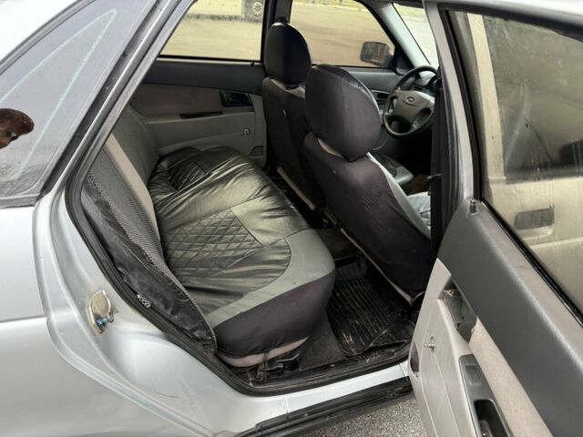 Серый ВАЗ 2170 Priora, объемом двигателя 1.6 л и пробегом 250 тыс. км за 1300 $, фото 11 на Automoto.ua