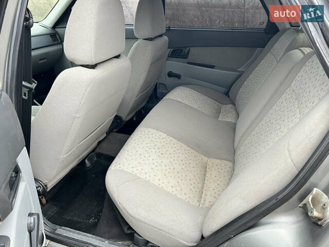Сірий ВАЗ 2170 Priora, об'ємом двигуна 1.6 л та пробігом 90 тис. км за 2800 $, фото 8 на Automoto.ua