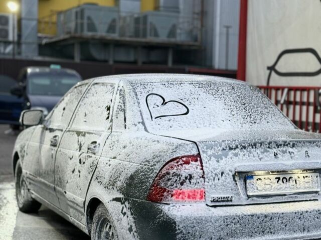 Серый ВАЗ 2170 Priora, объемом двигателя 1.6 л и пробегом 240 тыс. км за 3700 $, фото 2 на Automoto.ua