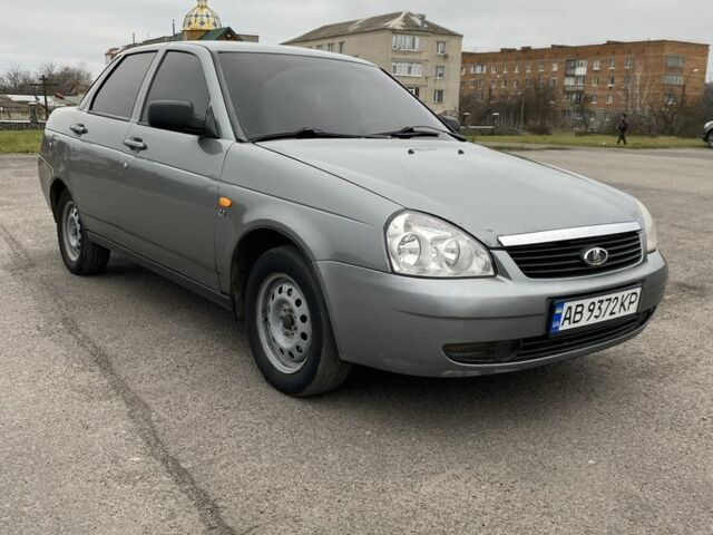 Серый ВАЗ 2170 Priora, объемом двигателя 1.6 л и пробегом 205 тыс. км за 1800 $, фото 2 на Automoto.ua