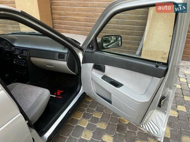 Серый ВАЗ 2170 Priora, объемом двигателя 1.6 л и пробегом 212 тыс. км за 3699 $, фото 33 на Automoto.ua