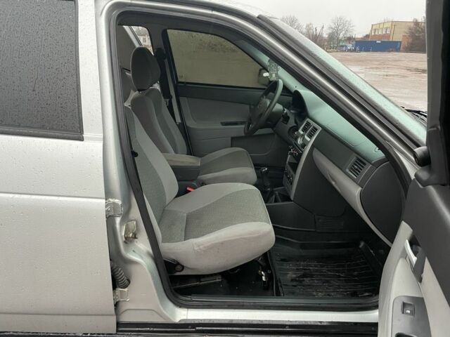 Сірий ВАЗ 2170 Priora, об'ємом двигуна 1.6 л та пробігом 196 тис. км за 2250 $, фото 12 на Automoto.ua