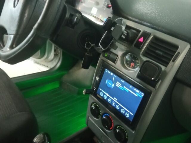 Серый ВАЗ 2170 Priora, объемом двигателя 0 л и пробегом 280 тыс. км за 3000 $, фото 1 на Automoto.ua