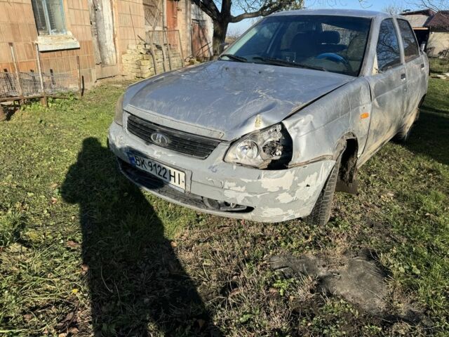 Серый ВАЗ 2170 Priora, объемом двигателя 1.6 л и пробегом 260 тыс. км за 1150 $, фото 2 на Automoto.ua