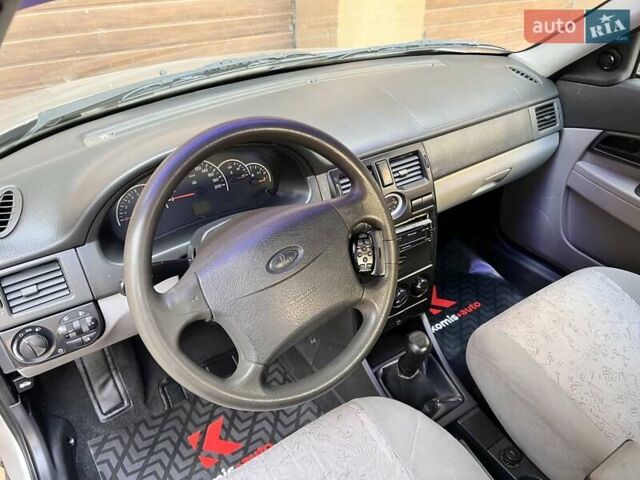 Серый ВАЗ 2170 Priora, объемом двигателя 1.6 л и пробегом 212 тыс. км за 3699 $, фото 24 на Automoto.ua