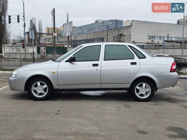 Серый ВАЗ 2170 Priora, объемом двигателя 1.6 л и пробегом 98 тыс. км за 4000 $, фото 3 на Automoto.ua