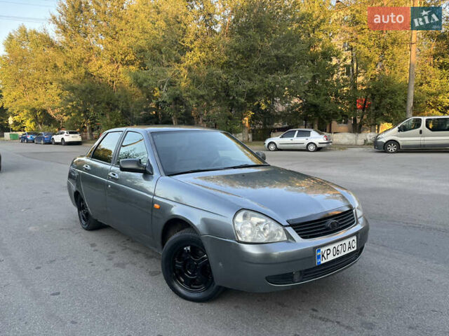 Сірий ВАЗ 2170 Priora, об'ємом двигуна 1.6 л та пробігом 250 тис. км за 1999 $, фото 2 на Automoto.ua